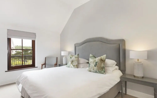 Winelands Golf Lodges 9