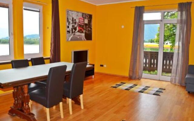 Lakeview Apartment