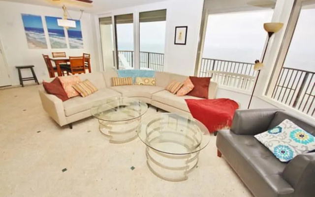 Daytona Ashley Penthouse 5 Apartment 3