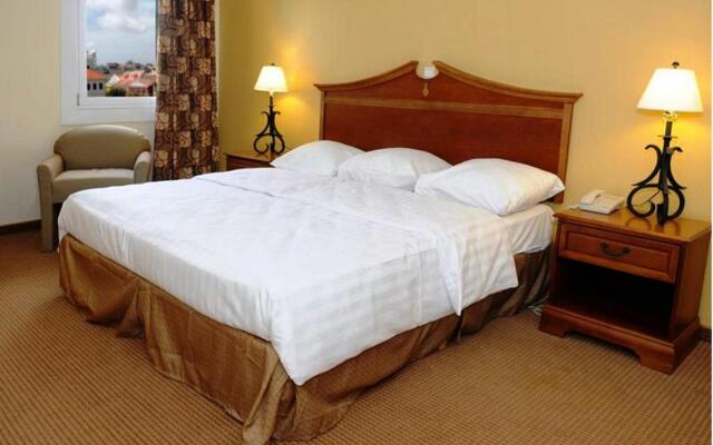 Howard Johnson Curacao Plaza Hotel & Casino