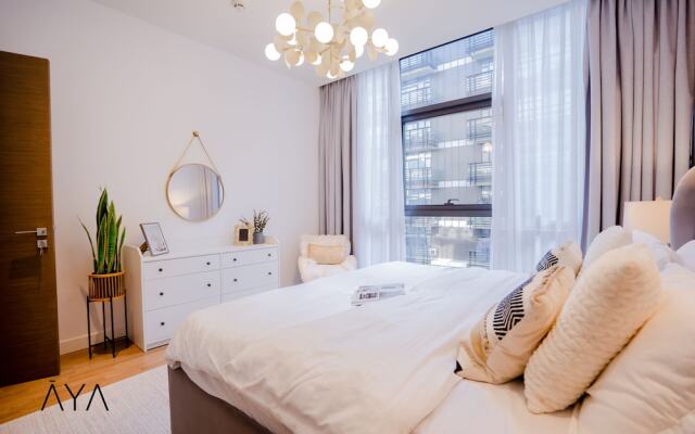 Aya - Impeccable 1BR Apartment with Balcony in City Walk