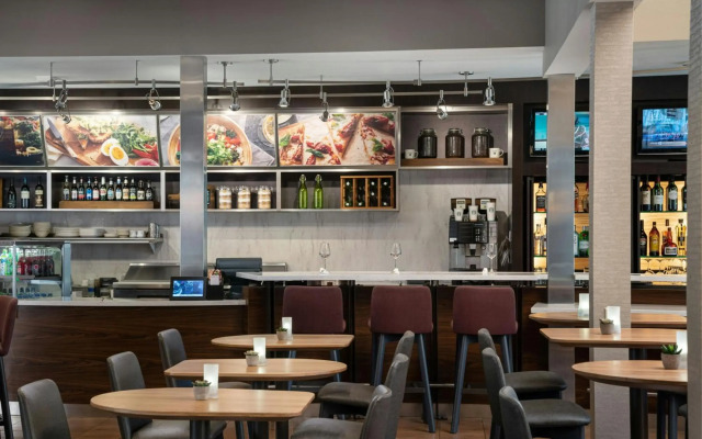 Courtyard by Marriott Pleasanton