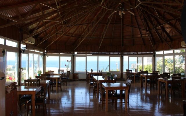 Huzur Hotel
