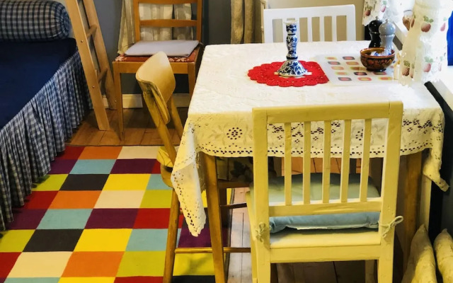 Apple Tree Cabin With River Views