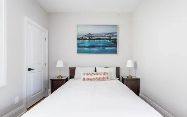 Stylish 2Br Apartment in the Heart of Hamilton