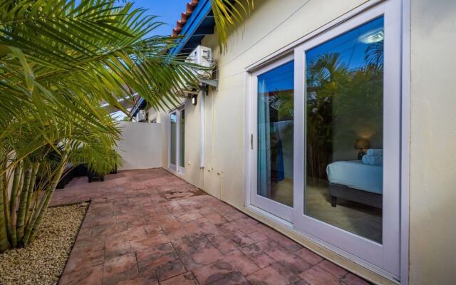 Great Cozy Comfortable Central 2BR 2BA w Pool