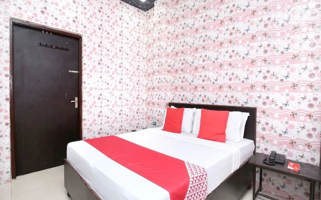 Asha Bed & Breakfast by OYO Rooms