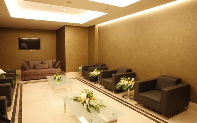 Radisson Blu Hotel and Convention Center, Riyadh Minhal