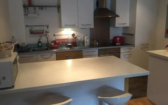 Modern 1 Bedroom Flat