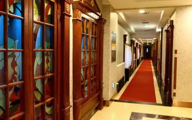 Aiju Chain Hotel