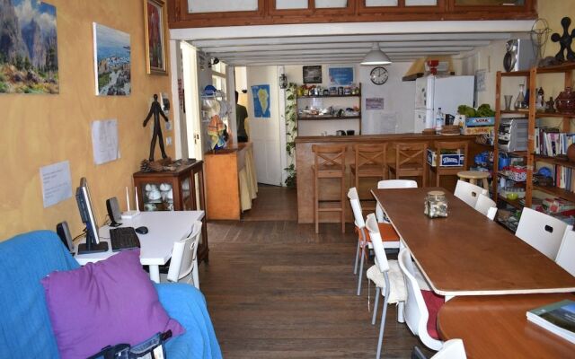 Hostel La Casa Encantada