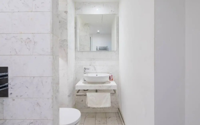 Luxury Private Flat With Thames River View