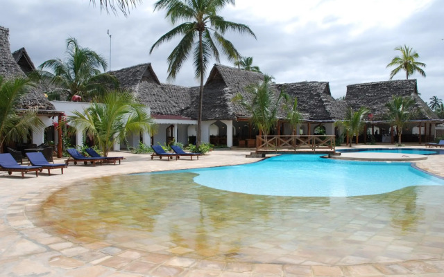 Sultan Sands Island Resort