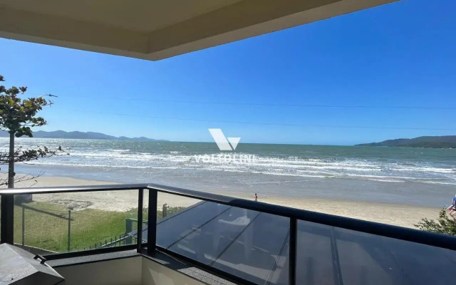 Apartamento Beira Mar Em Balneário Perequê