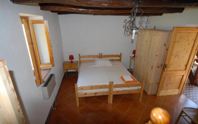 Country Villa Altare