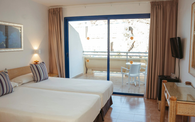 LIVVO Lago Taurito Hotel & Aquapark All Inclusive