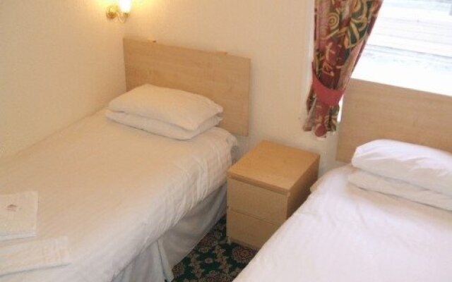 New Hacketts Hotel