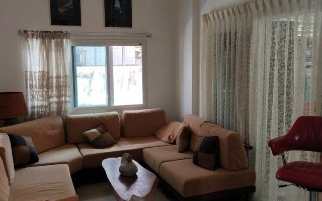 Zra House