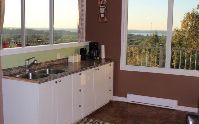 Hillview Haven Estate