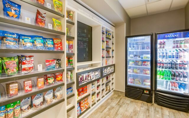 Hampton Inn White House