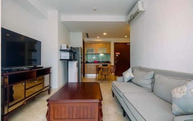 Cozy 1BR with Workspace at Setiabudi Skygarden Apartment