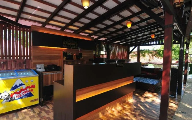 SPOT ON 89623 Nawawi's Backpackers