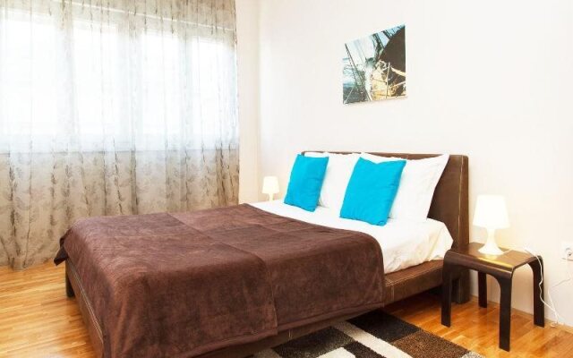 Apartment City Light