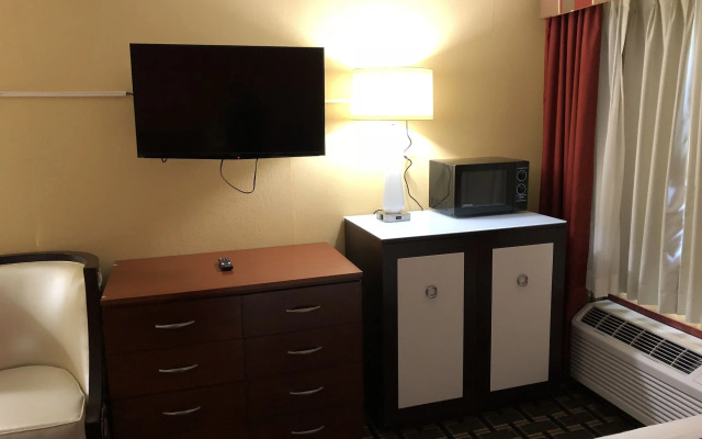 Baymont Inn and Suites Springfield