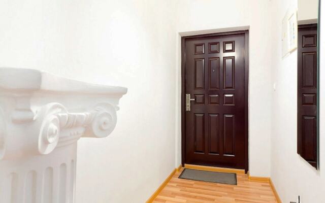 Apartment Etazhydaily Mashinistov