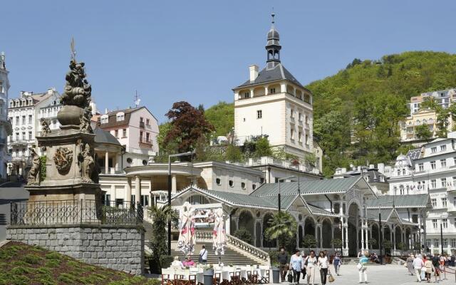 Hotel Romania