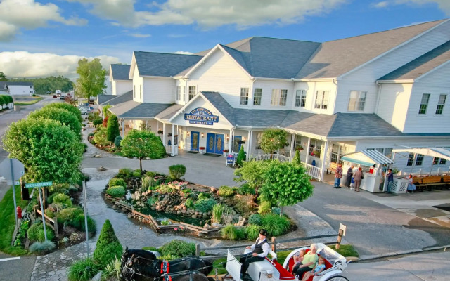 Blue Gate Garden Inn