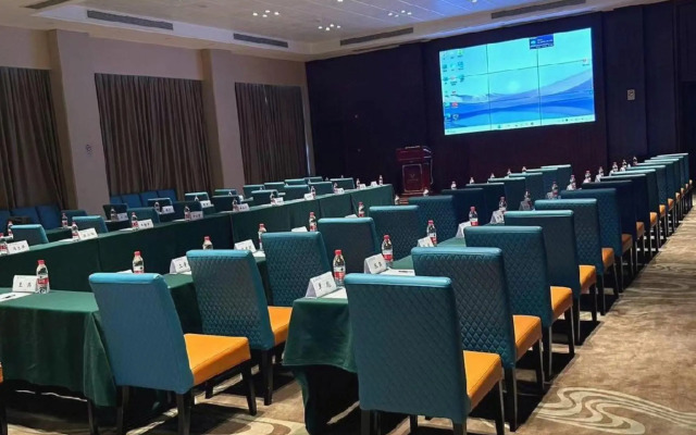 Vienna International Hotel (Zhaoqing Dinghushan Wanda Plaza Branch)