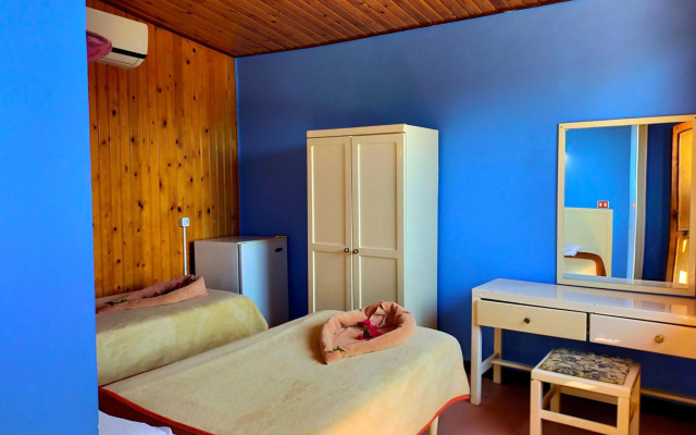 Umbi Sharks Bay Diving Village