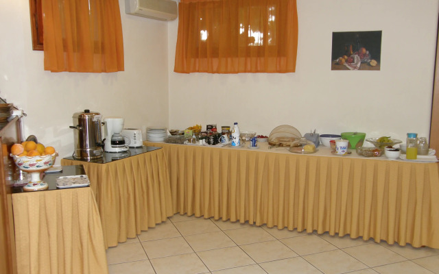 Megim Hotel