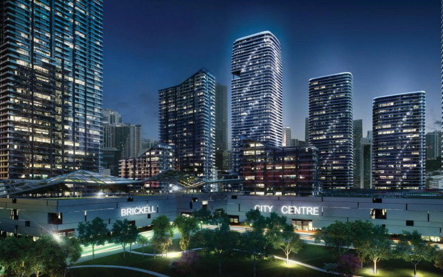 SLS LUX Brickell