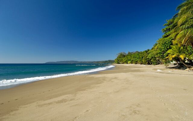 Tango Mar Beachfront Boutique Hotel & Villas