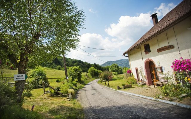 Ferme Auberge à la Colline