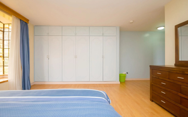 Pine Lush Residency
