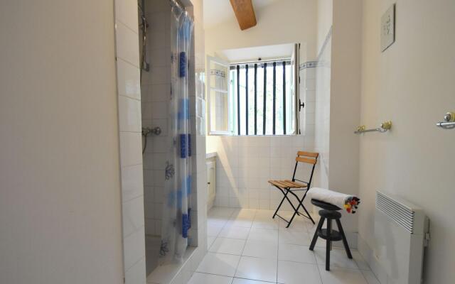 Provencal Air-conditioned Villa With Private Pool and Stunning Views