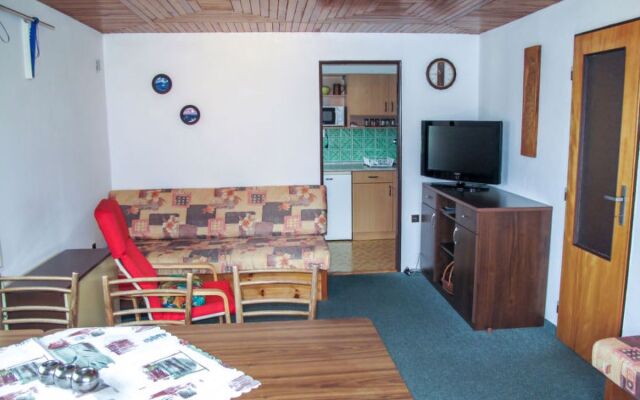 HOUSE JESENNý TANVALD