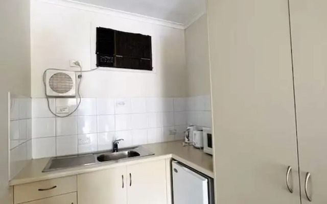 Unwind Glenelg Studio Apartment no 30