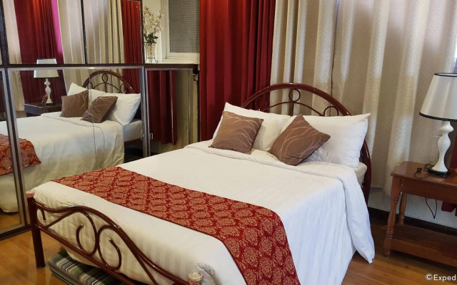 La Charica Inn & Suites