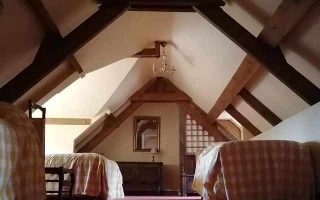 Aux Trois Damoiselles