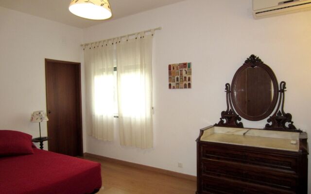 Villa With 4 Bedrooms in Silves, With Wonderful Mountain View, Private