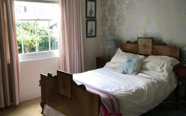 The Old Manse B&B