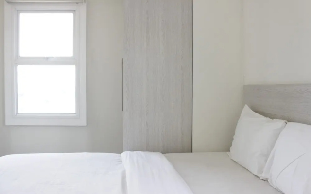 Spacious 3BR Apartment Parahyangan Residence near UNPAR