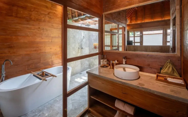 Unagi Wooden Villa by Emana