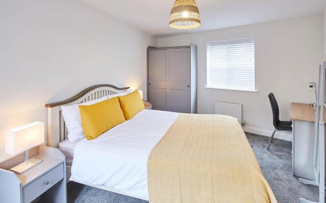 Host Stay Aynsley Mews