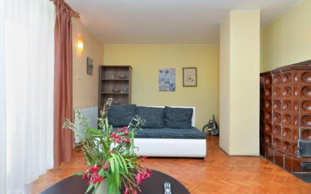 Apartments Gracijano 1724