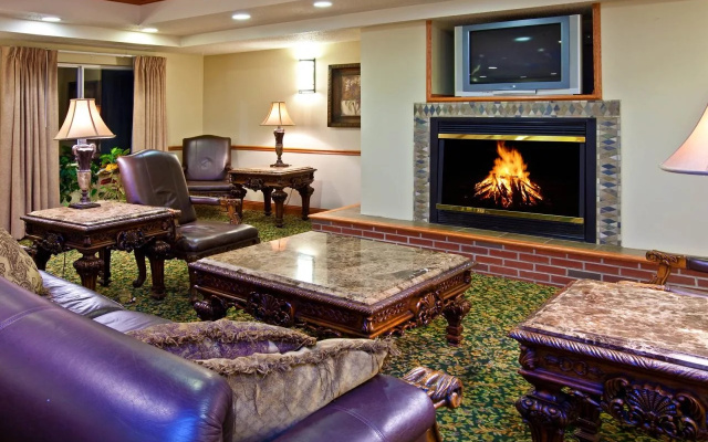 Holiday Inn Express & Suites Logan By IHG